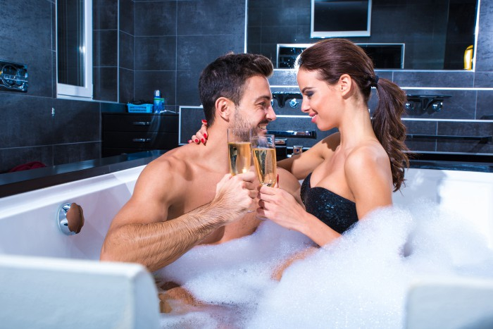 Moments privilégiés dans un jacuzzi